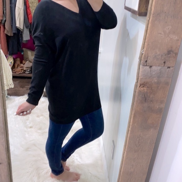 DREAMERS black sweater lattice back size medium/large - Picture 3 of 9